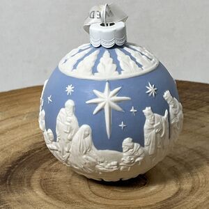 Vintage Wedgwood Jasperware Nativity Scene Retired Blue Christmas Ornament Rare